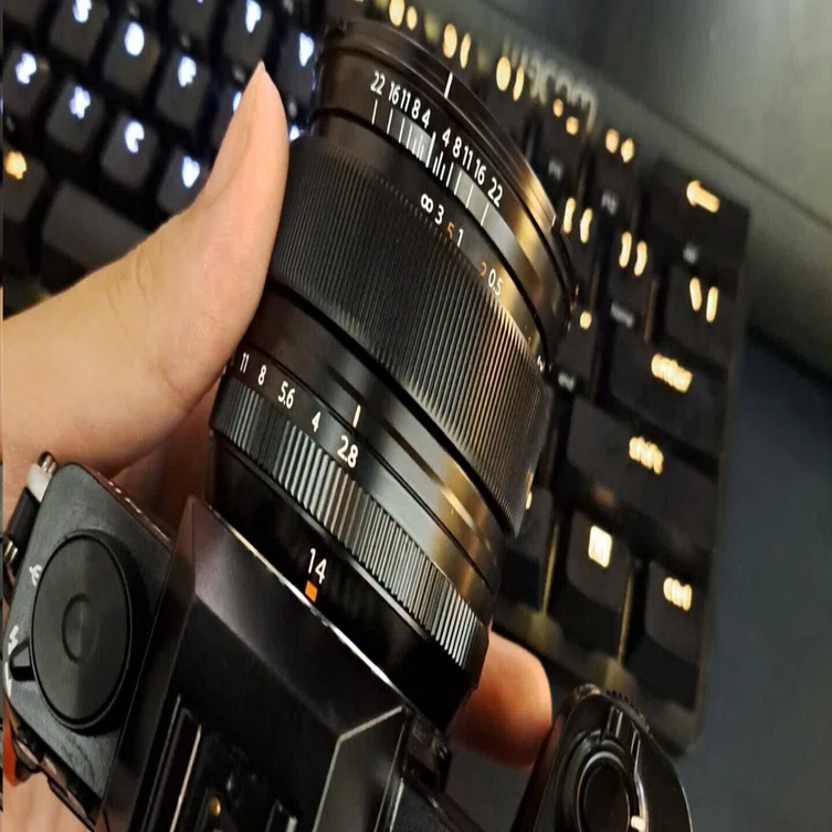 富士フイルム FUJINON XF 14mm F2.8 Rの感想｜うにょーん