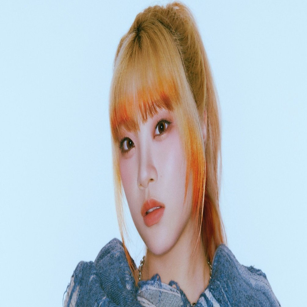 HANA(ハナ)のメンバー MAHINA(マヒナ)風メイク♡カラコンやコスメを