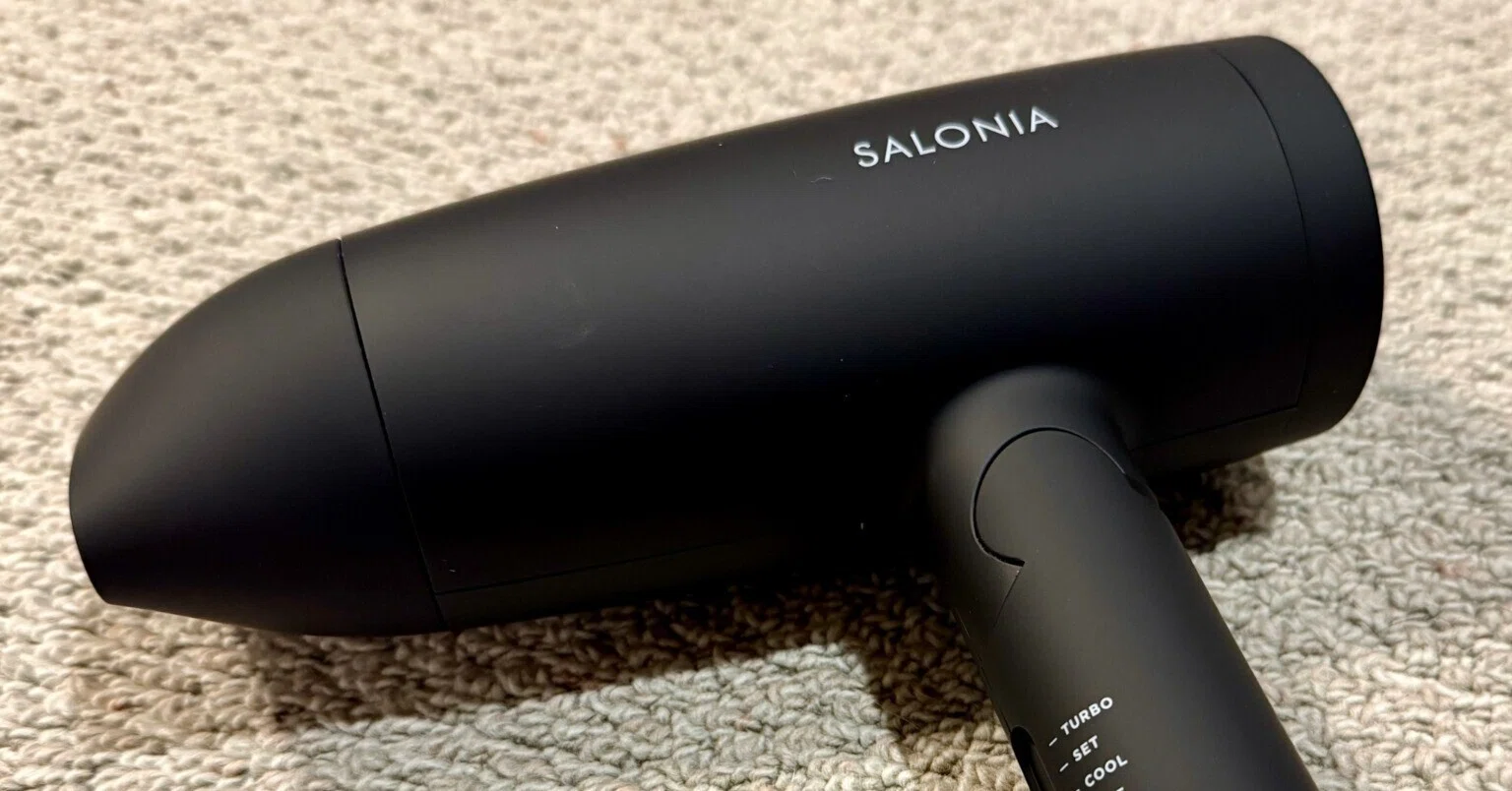 An affordable, high-airflow hair dryer! SALONIA Speedy Ion Dryer