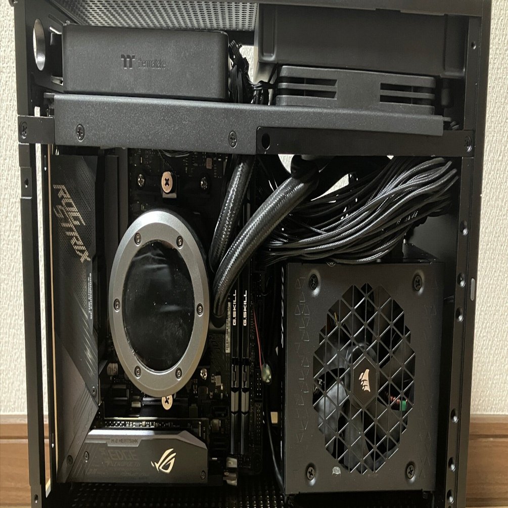 NCASE T1 v2.5 で組むミニマルゲーミングPC～組み込み～｜山ネズミ