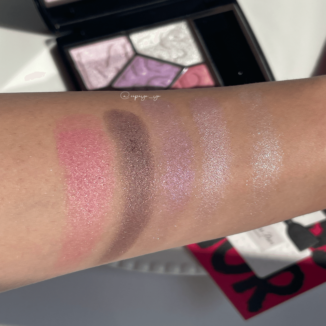 Dior サンク クルール クチュール 850 Darling Lilac レビュー【展開