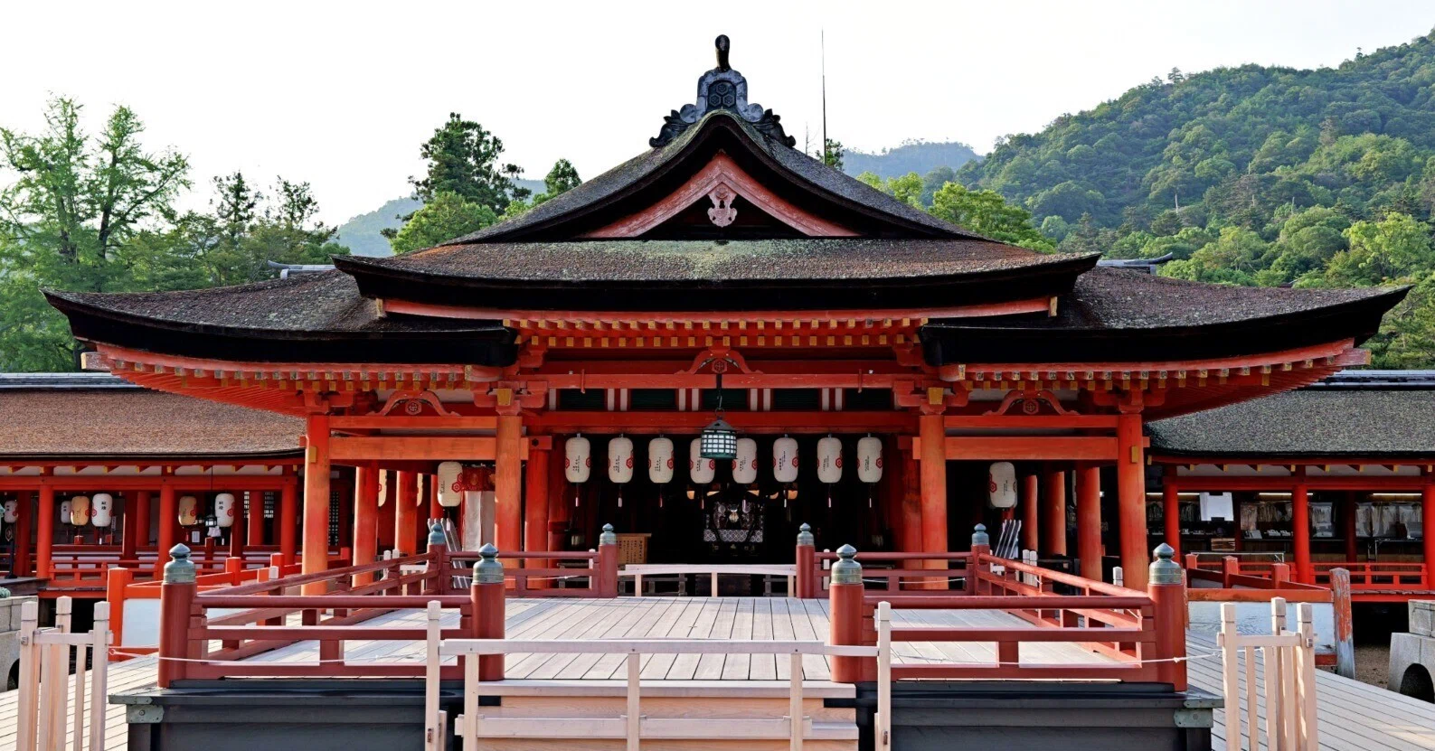 ひろしま旅。②安芸国一宮 厳島神社｜10(ten)Q