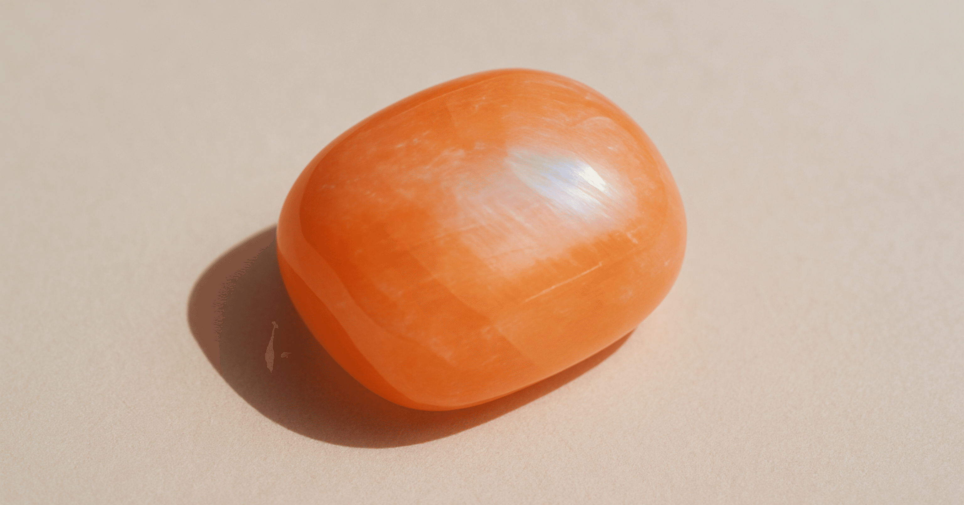 🌙 オレンジムーンストーン 〜優しい月光と太陽の温もりを宿す石