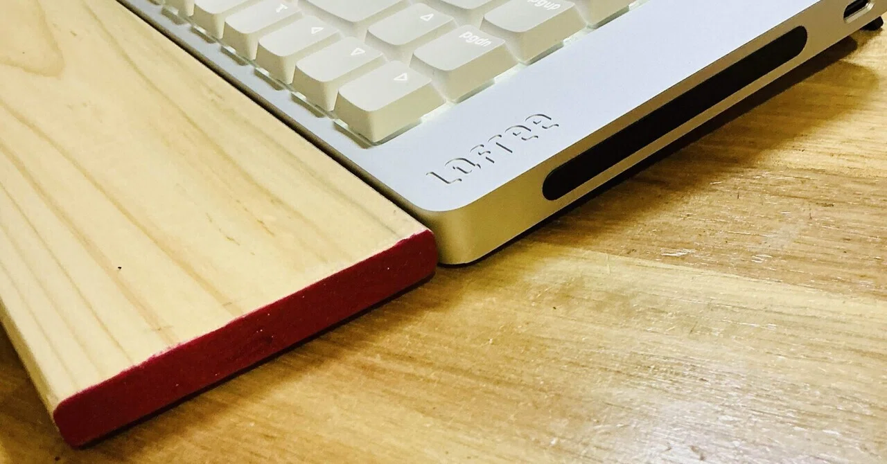 Lofree 2用のパームレストを自作した話｜noda