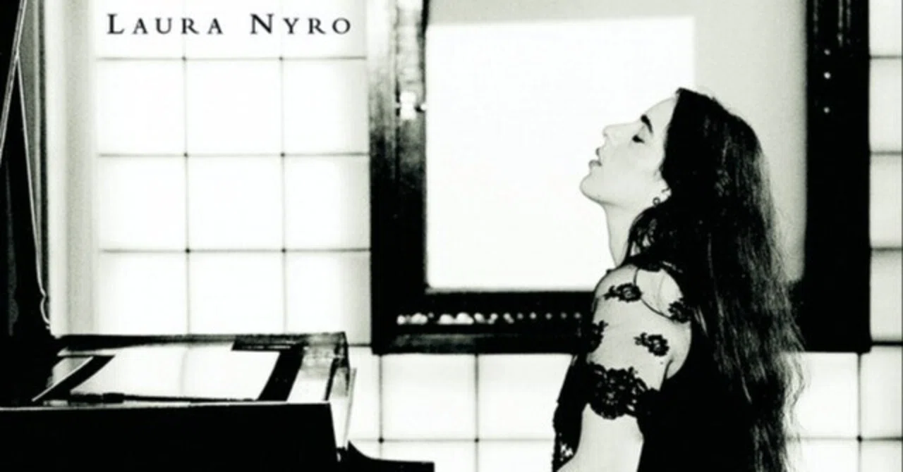 アート・デザイン・音楽 The Music of Laura Nyro Laura Nyro In The Studio Print, Circa 1969 New York City. Art