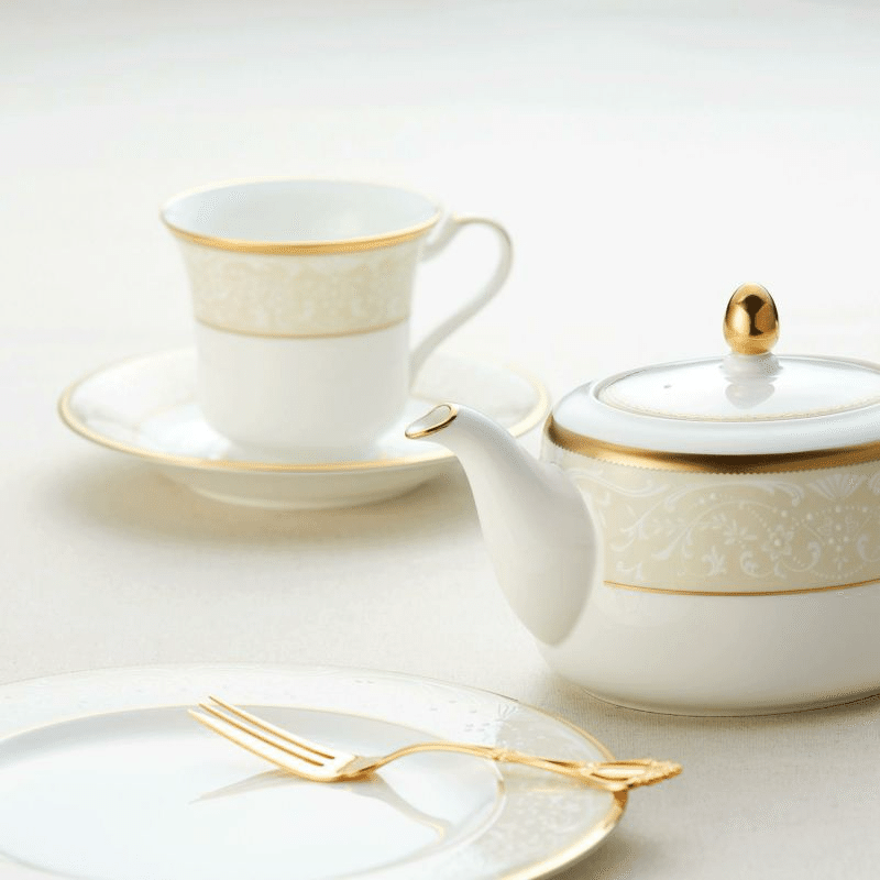 ノリタケ ホワイトパレス アメリカン椀皿ペアと22cmプレートのご紹介