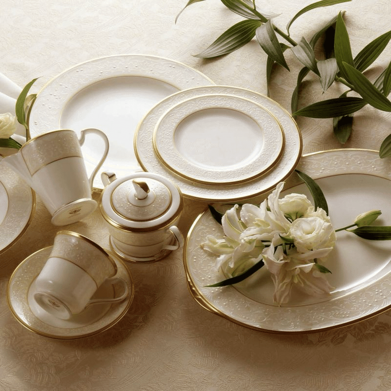 ノリタケ ホワイトパレス アメリカン椀皿ペアと22cmプレートのご紹介