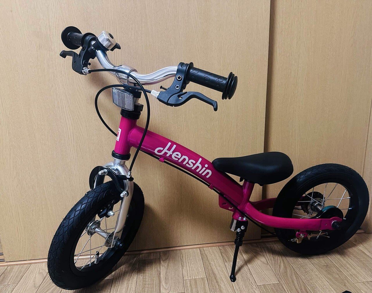 当時1歳、へんしんバイクに跨る｜つここさん@がんばらない