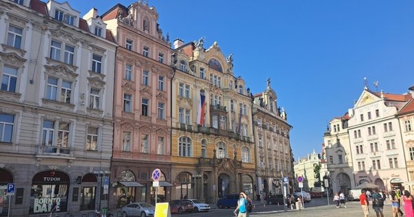 プラハ、二〇世紀の首都 あるシュルレアリスム的な歴史 古本】プラハ、二〇世紀の首都 あるシュルレアリスム的な歴史