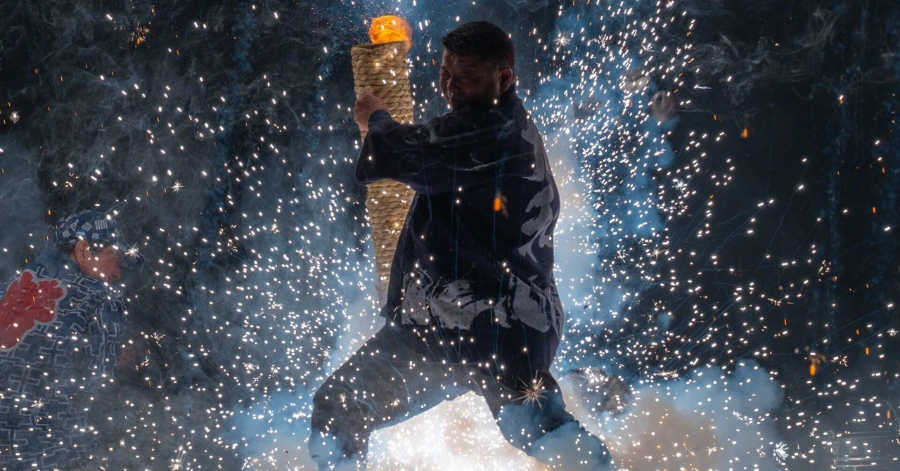 手筒花火(使用済み) 金武武写真展：手筒花火 - デジカメ Watch