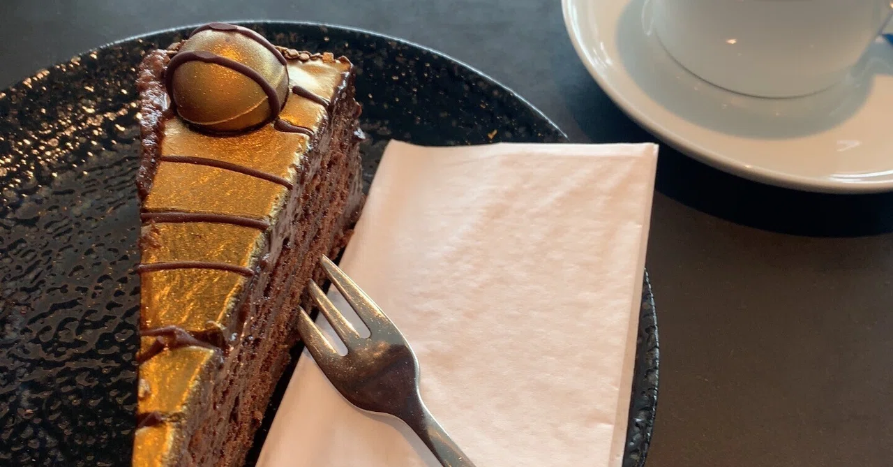 ドイツ🇩🇪旅 4日目 チョコレート博物館カフェ⇨ケルン大聖堂⇨夕食