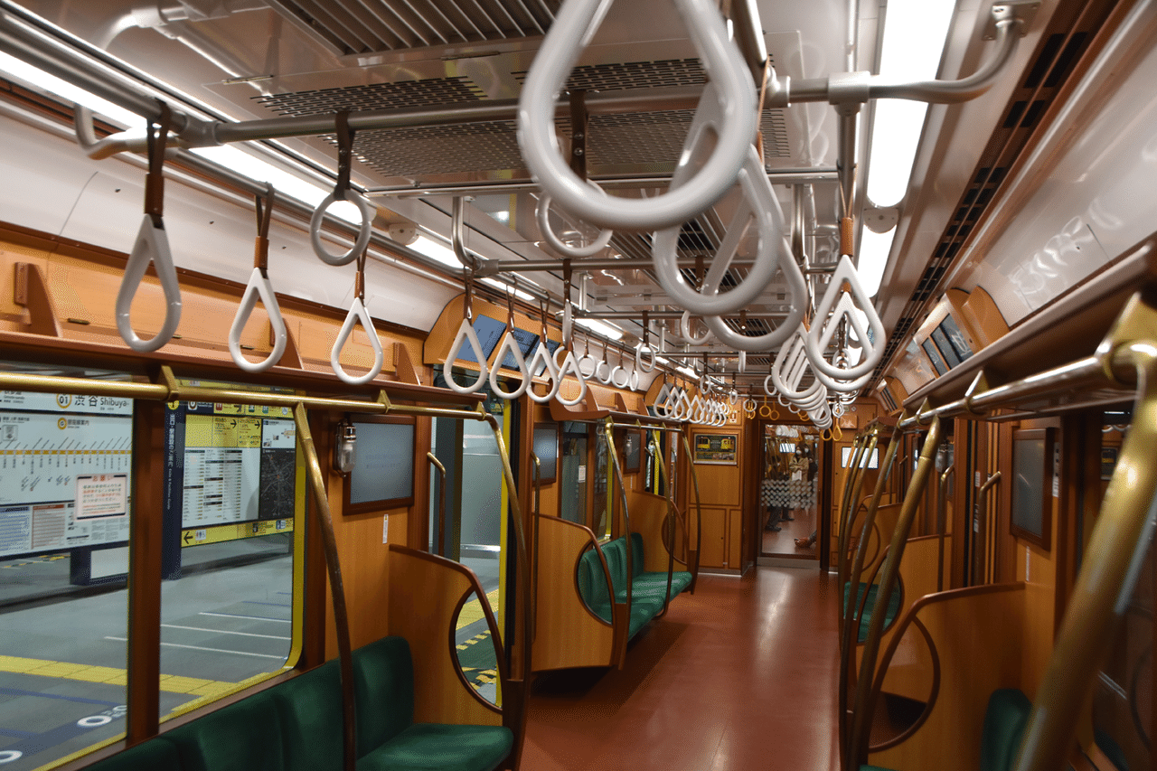地下鉄銀座線のレトロ車両 日常風景 Note 地下鉄銀座線のレトロ車両 日常風景 Note