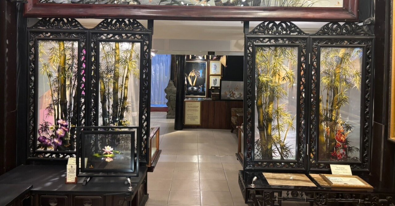 XQ Vietnam 高級シルク刺繍アート 麻生太郎氏 安倍晋三氏購入のブランド XQ Vietnam 高級シルク刺繍アート 麻生太郎氏 安倍晋三氏購入の