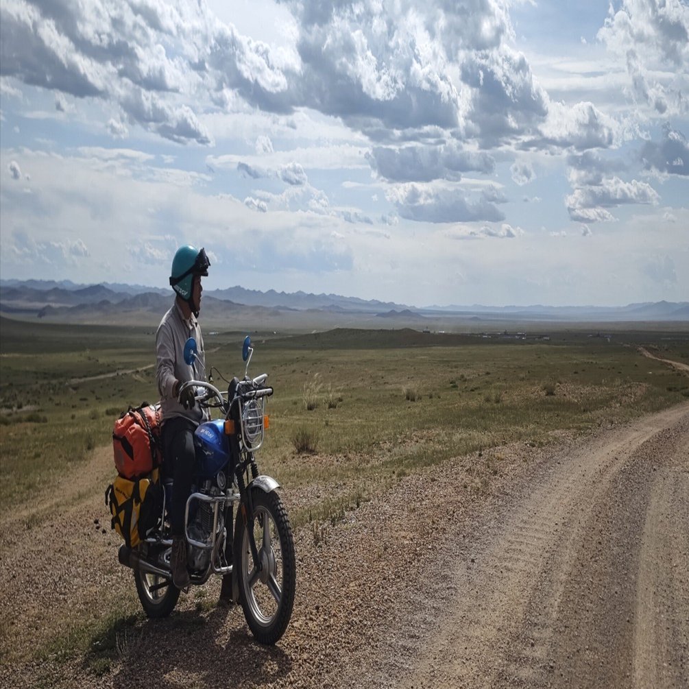 謎の中華バイクでモンゴルを旅する【モンゴルツーリング①】｜山と二輪