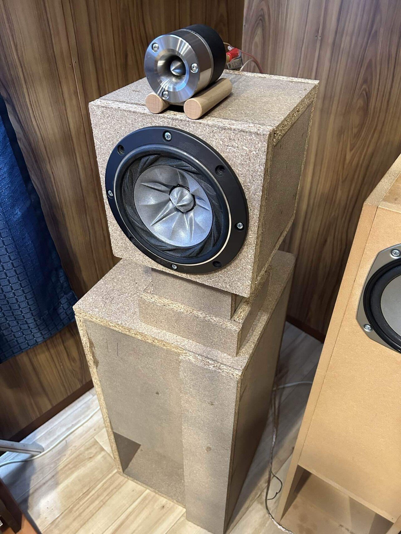 スピーカー スピーカー参考写真 炭山アキラ氏設計 グース試聴その3 FE168SS