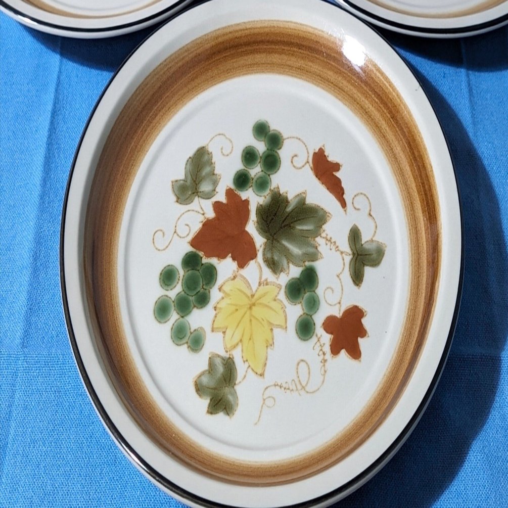 深けては、耽る。 #2古めかしい“ぶどう模様の皿”。｜ake✤kure