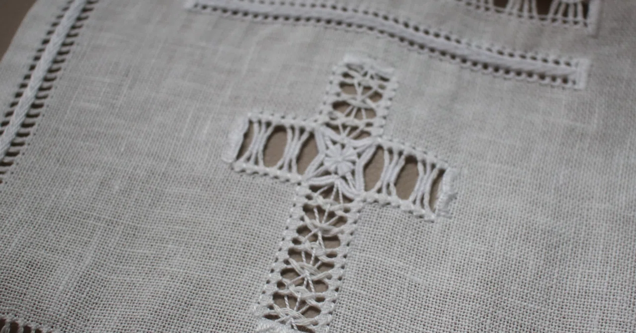 刺繍本で挫折した方へ 〜ドロンワーク編〜｜刺繍デザイナー 福田彩