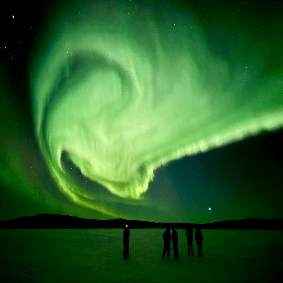 本当は教えたくない。オーロラ観測に適した秘境ホテル｜ぬぬこ\マイル