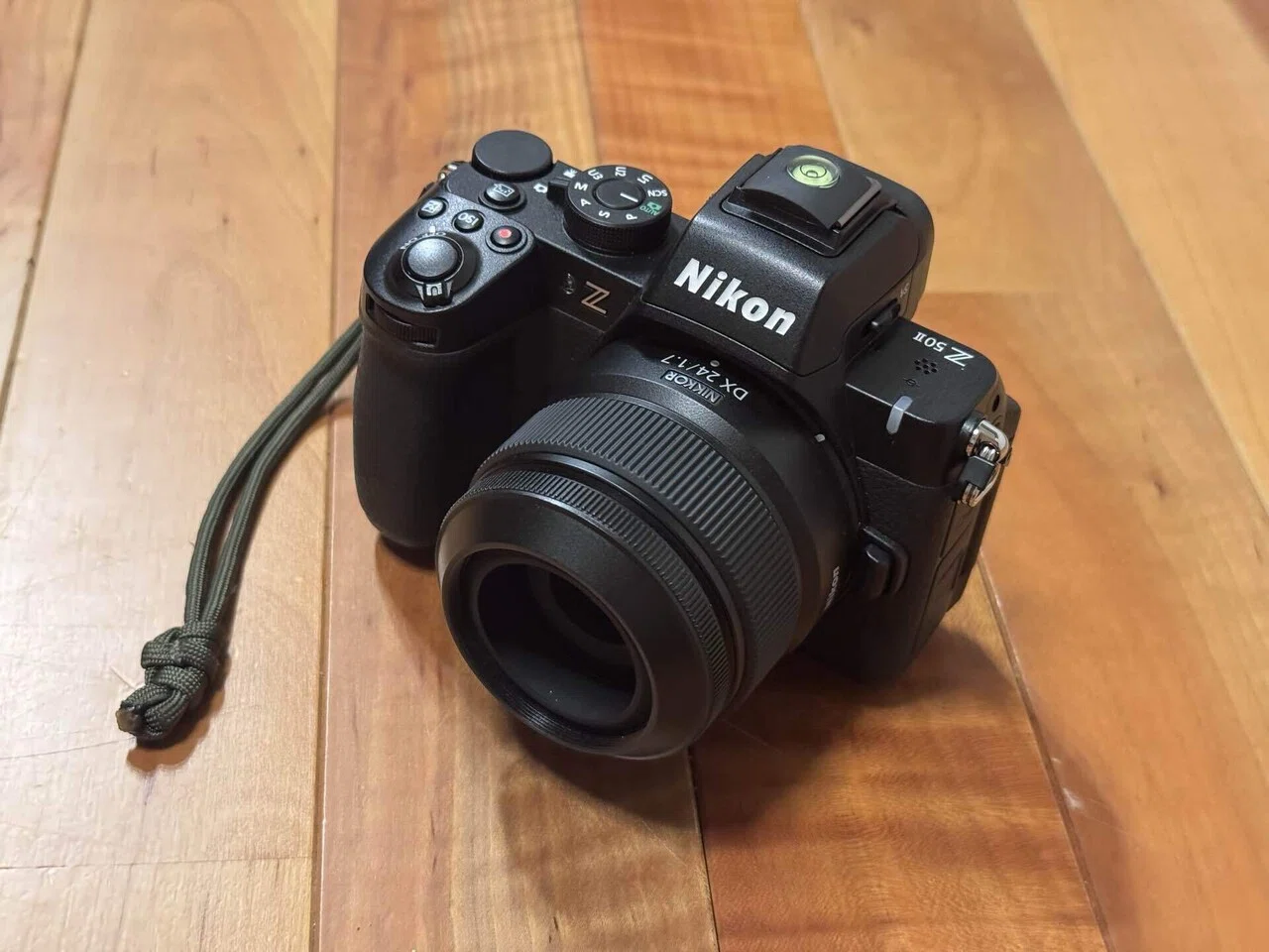 Nikon Z50II】→撒き餌DX 24mmF1.7←に2000円のメタルフードで見た目