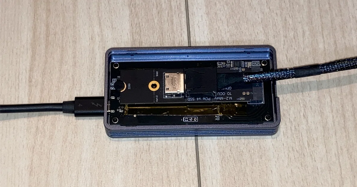 Minisforum DEG1 + Thunderbolt 3 SSDケースで外付けGPUを試す｜しあ
