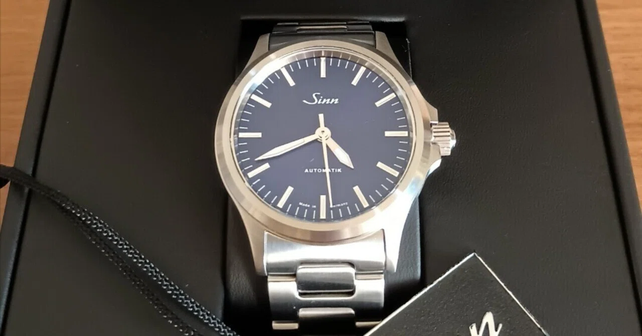 初めての機械式時計Sinn 556.I.B 一か月レビュー｜のうない