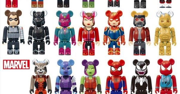 ドイツ　BING ビング社テディベア スワロフスキー2000 Teddy Bear Swarovski Crystal Figurines. Retired in 2000