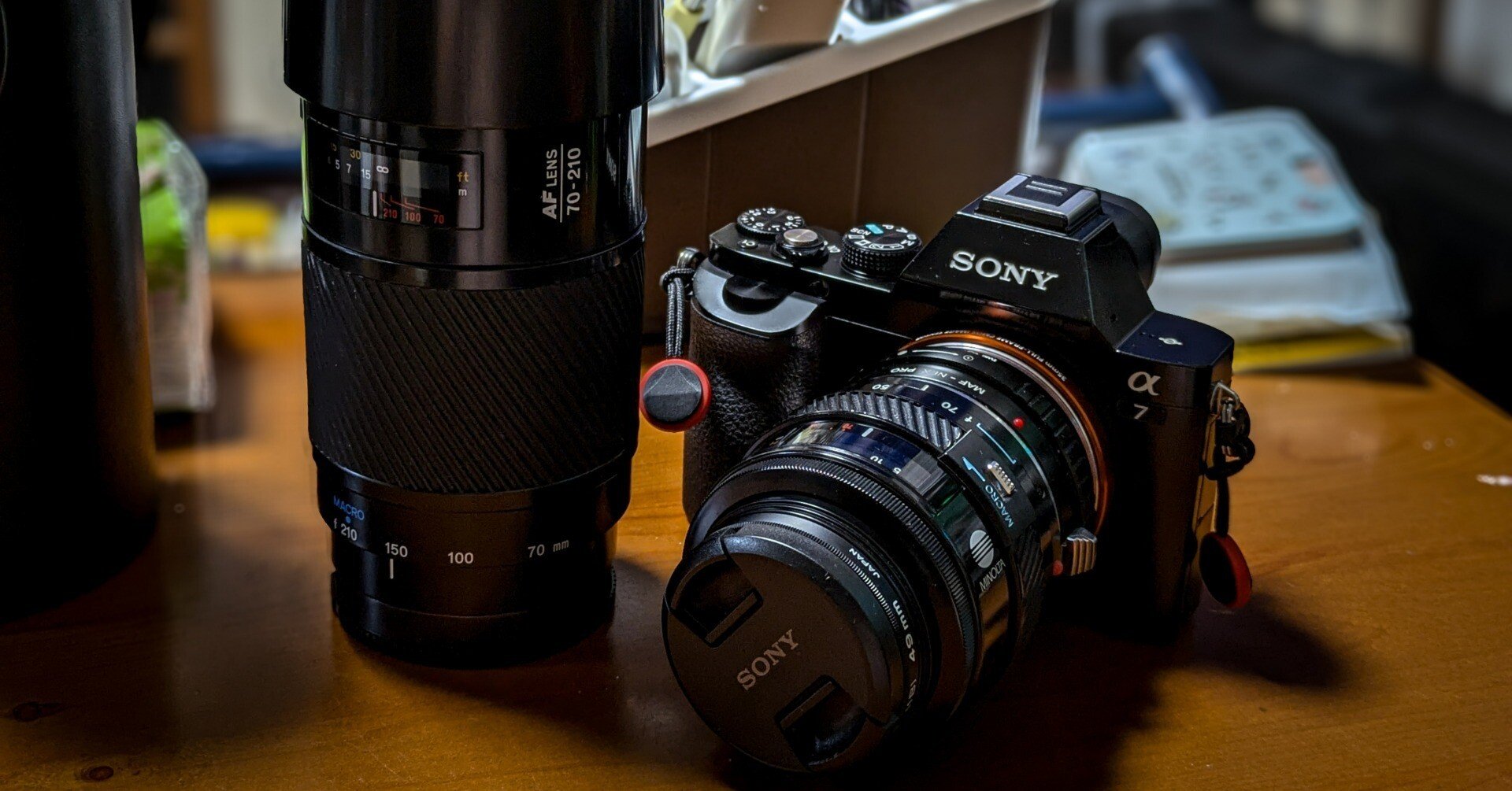 カメラ初心者必見】現役で使える！インスタにMINOLTAのF4通し小三元