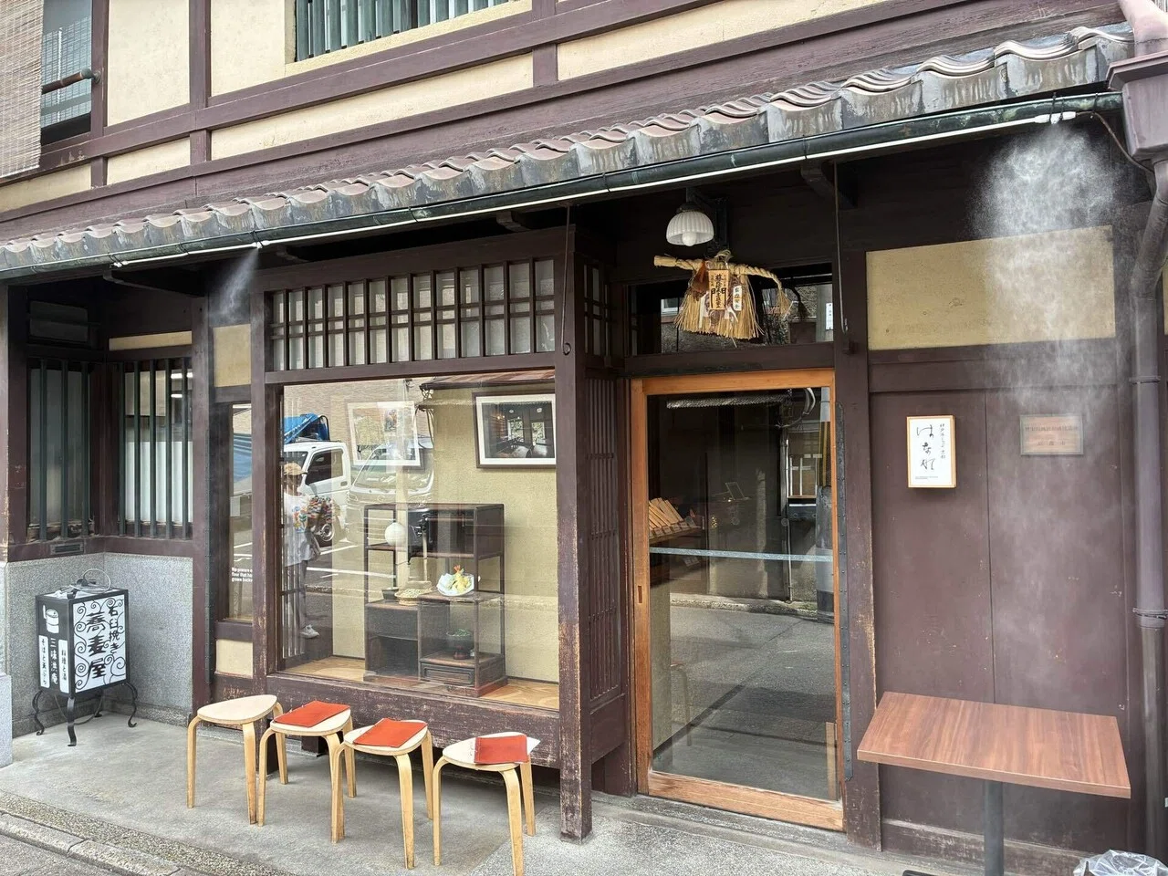 鱧を求めて、鴨に出会う ― 三味洪庵の蕎麦と夏の京都｜ぽん
