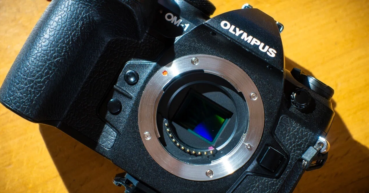 OLYMPUS マイクロフォーサーズカメラ　本体のみ動作未確認 OLYMPUS マイクロフォーサーズカメラ 本体のみ動作未確認 OLYMPUS