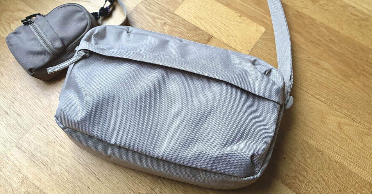 ケース/バッグ kyu daypack 開始4時間で200万円、革新的なカメラ収納搭載のカメラバッグ