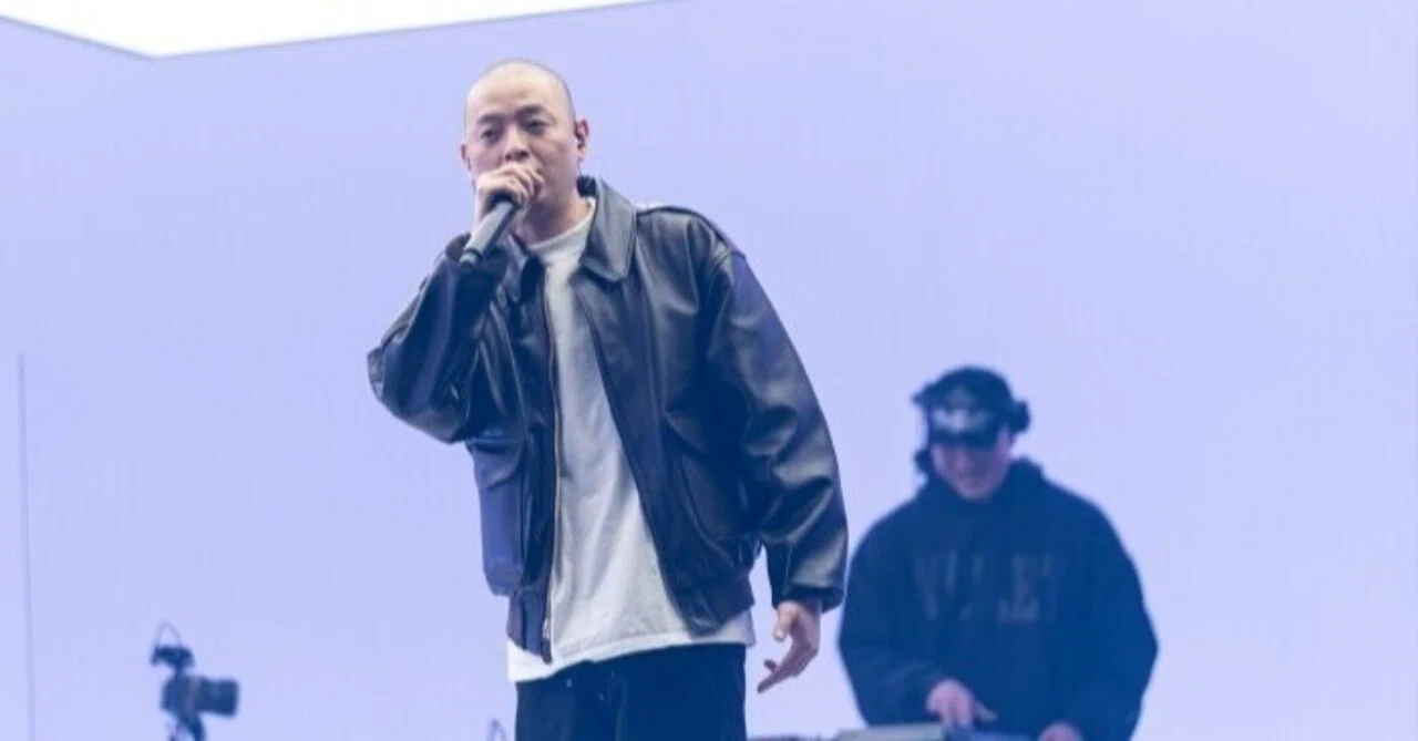 韓国ヒップホップのNo.1を聴きたければ、このライブを聴いてみて – E SENS