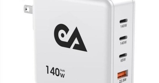 UGREEN Nexode 48000mAh ポータブル電源 UGREEN Nexode 48000mAh Fast Charging Power Bnakレビュー
