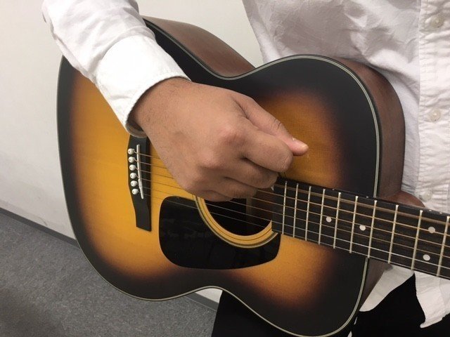 コラボも弾き語りも楽しい アコースティックギター をご紹介 Nana Box Note
