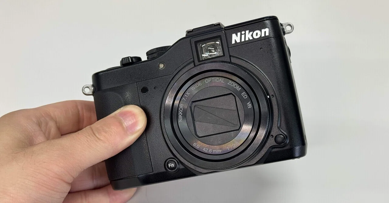 Nikon P7000 というズーム連動式OVFのコンデジ｜toibo