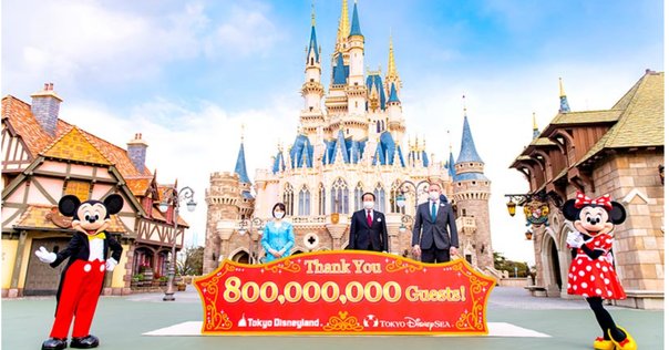 ディズニーランドが日本に来た! : 「エンタメ」の夜明け Amazon.co.jp: 新装版「エンタメ」の夜明け ディズニーランドが