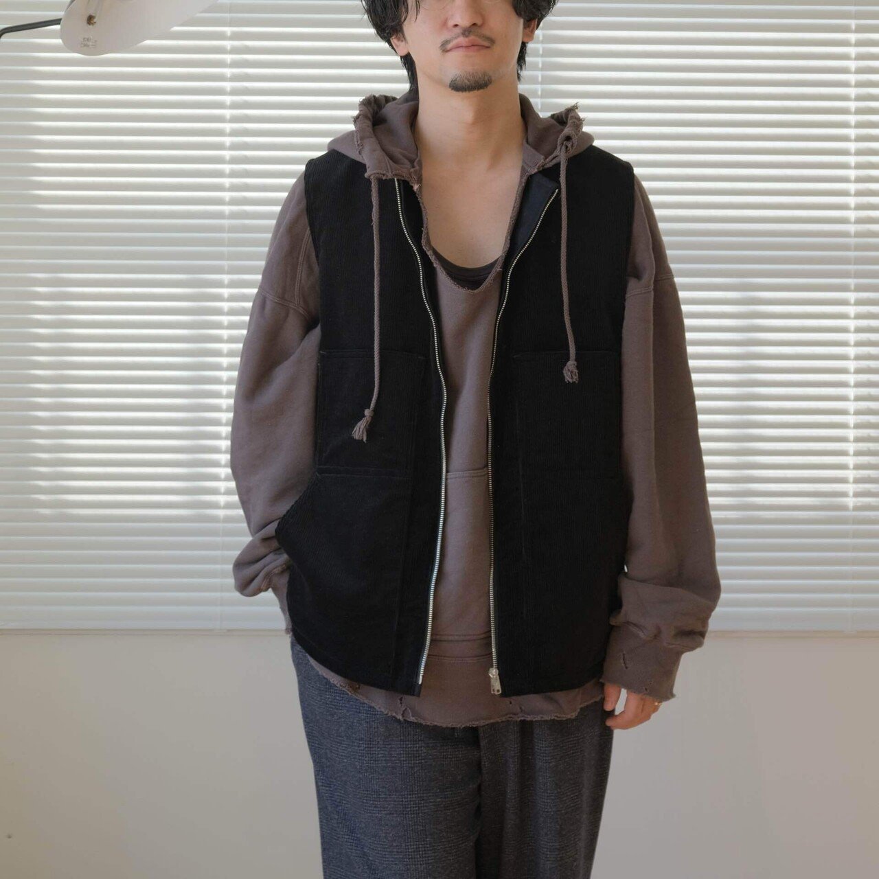 25AW BISOWN リバーシブルベスト　サイズ3 両A面ベスト。日本の素晴らしい生地を体感してください。｜水岡