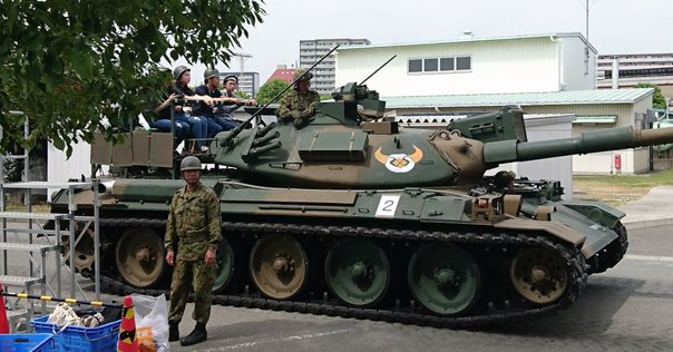 軍神西住戦車長之像｜aki mura