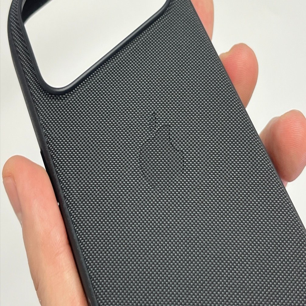 iPhone 17 Pro テックウーブンケース（ブラック）のレビュー｜KuroBox