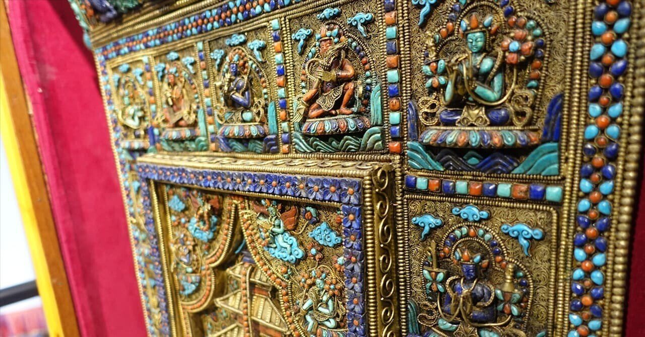 【お取り置き】関西万博　ネパール館　ブレスレット３点 お取り置き】関西万博 ネパール館 ブレスレット3点 大阪・関西万博