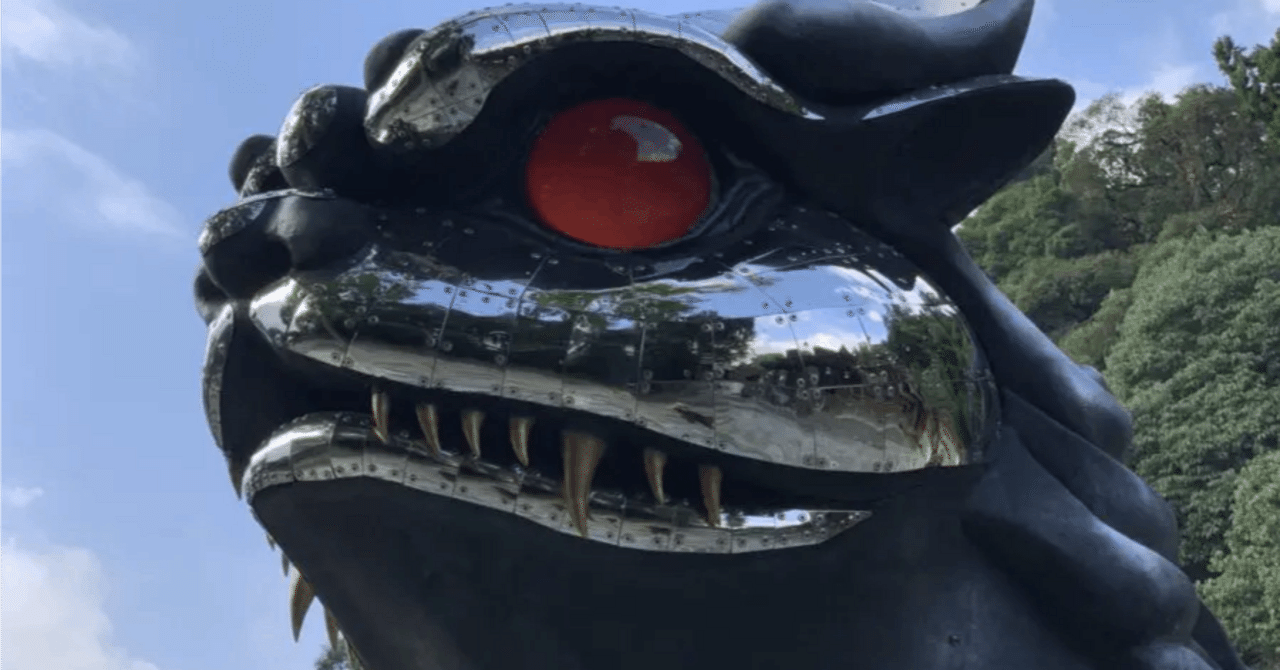 香川県仲多度郡琴平町の『金比羅宮』で超巨大な狛犬アート作品