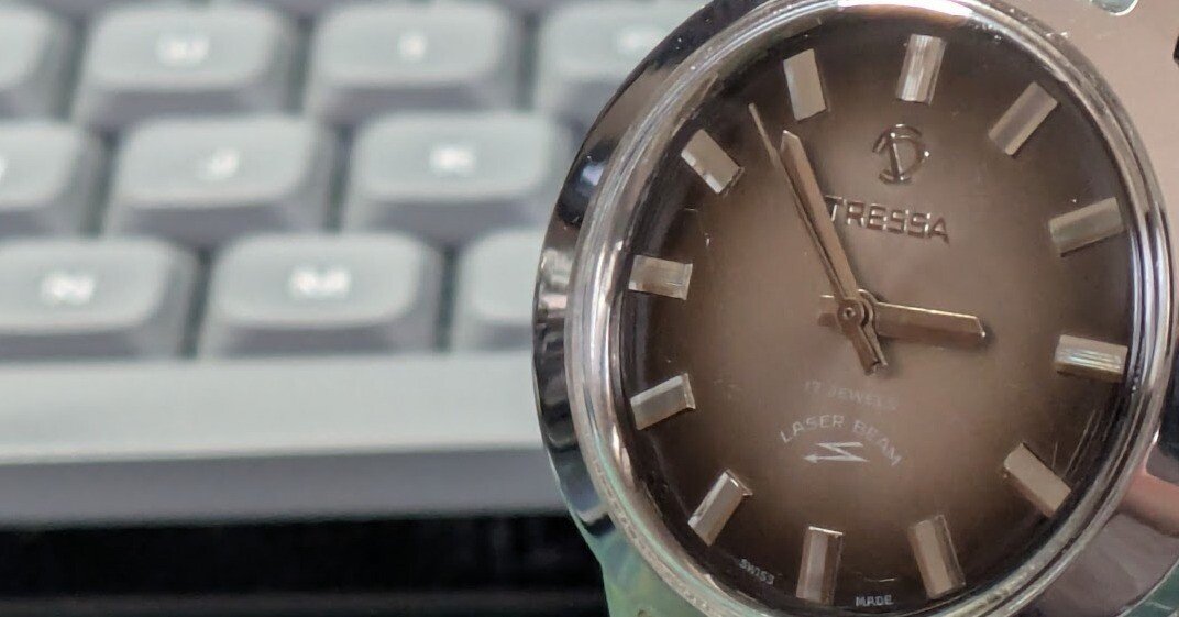 No.326 | Tressa | 570 | 結局フルサービスな時計｜とある猫好き