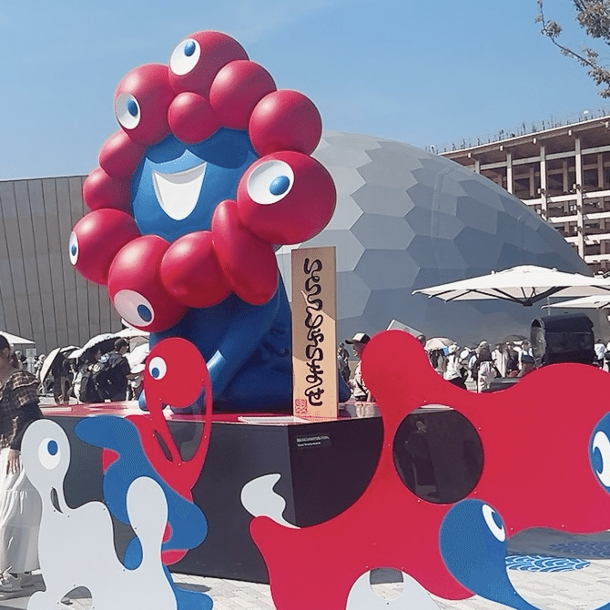 M*i様 ヨルダン　サンドアート　大阪　関西　万博　 砂　ミャクミャク　会場　限 万博で色々食べています！ヨルダンの砂アート・ピンク紫の