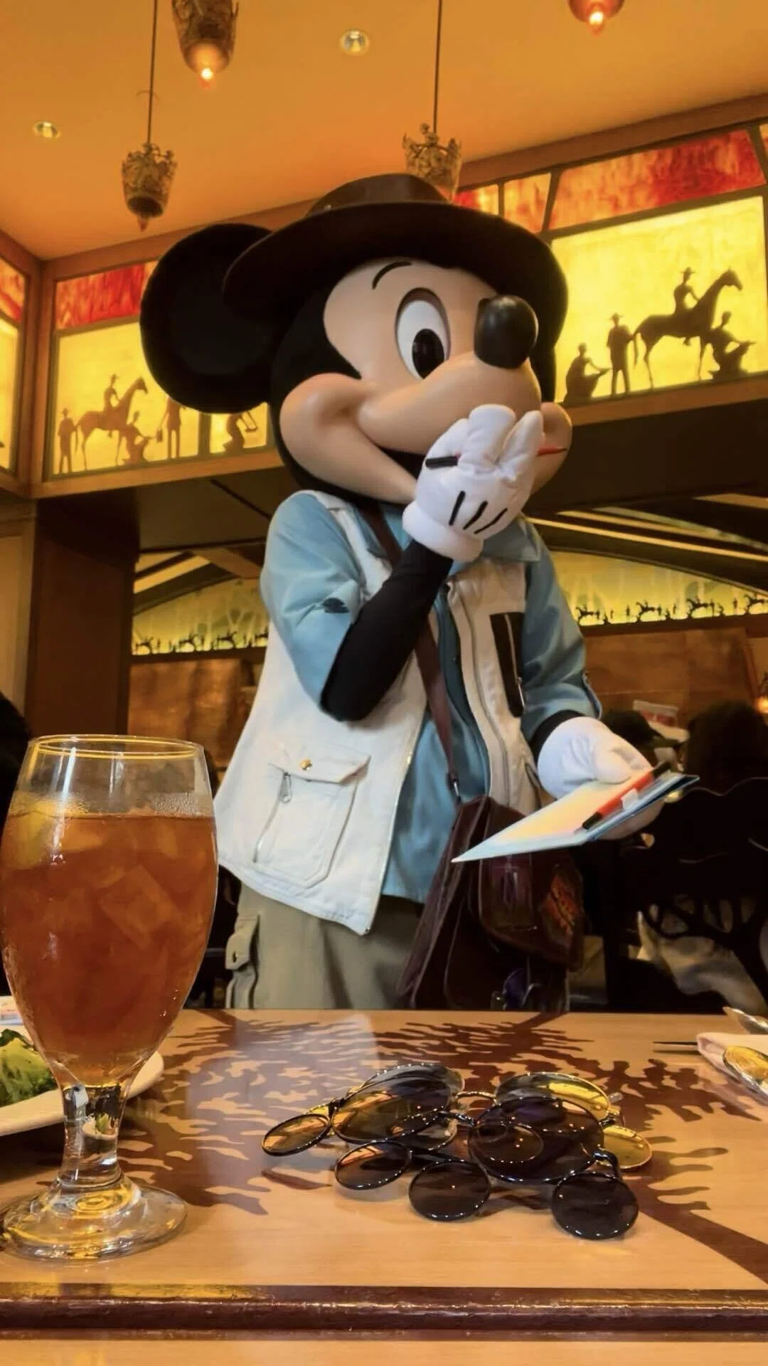 希少 廃盤 Disney 500ピース ジグソーパズル 午後11時のカフェテラス