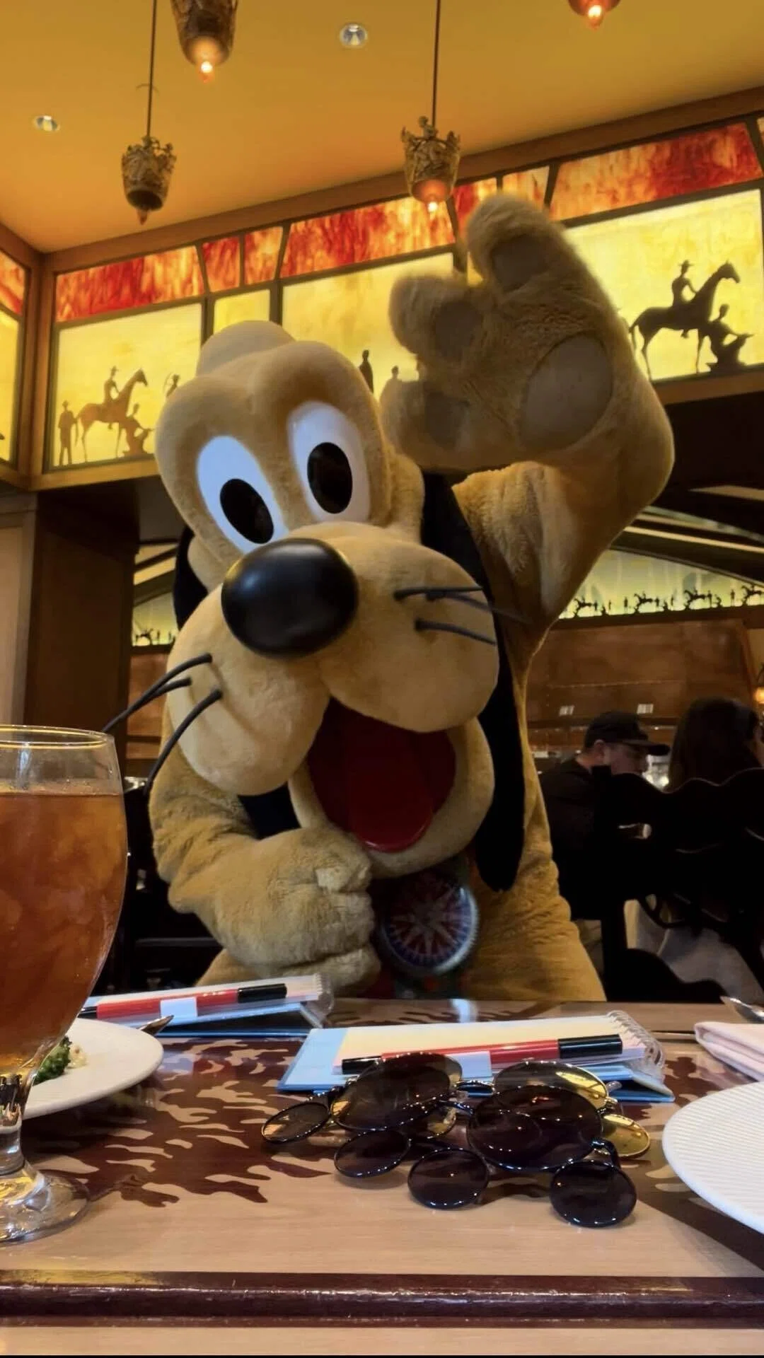 希少 廃盤 Disney 500ピース ジグソーパズル 午後11時のカフェテラス
