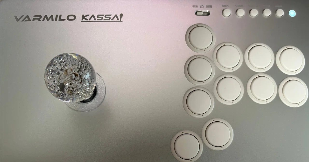 アケコン紹介】VARMILO KASSAI の感想とPS5版の注意点 ｜セラニ