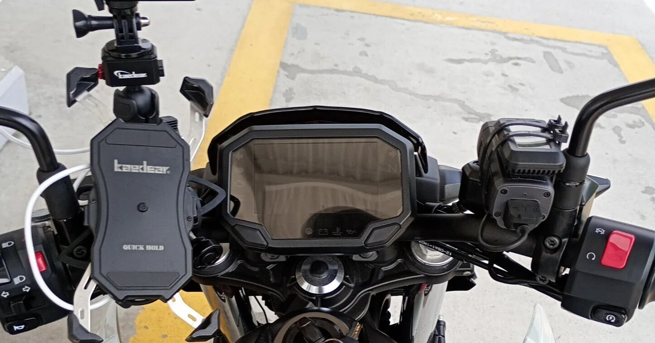立ちゴケで凹んだタンクを直した【Z650】｜benkey