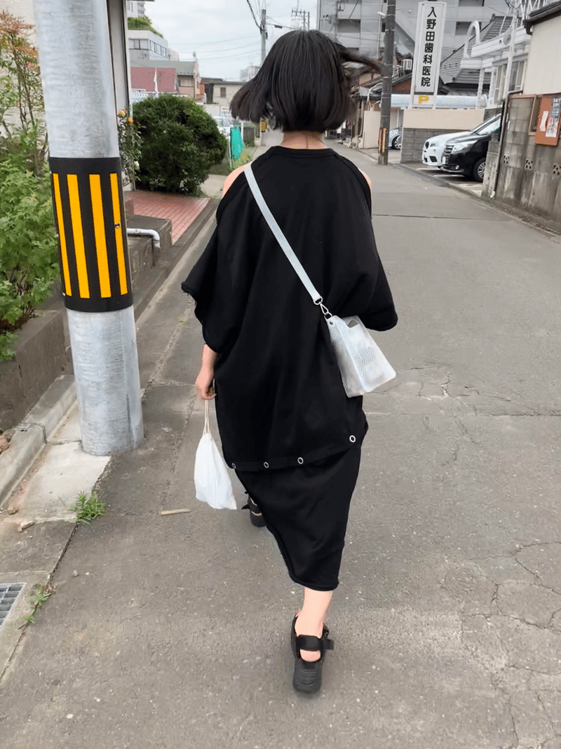どうしてそんなに派手な服を着てるの シアリ Note どうしてそんなに派手な服を着てるの シアリ Note