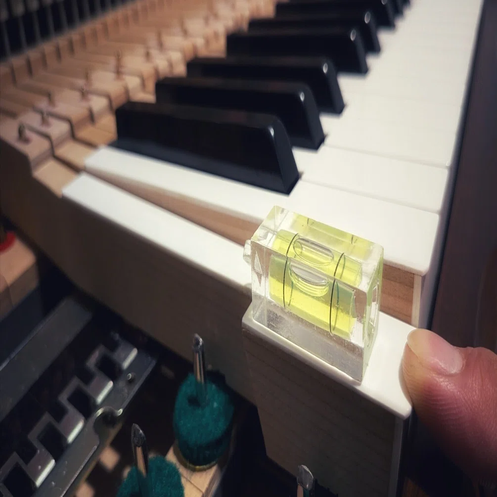 100%消音機能で弾いていても調律は必要？─中野区・サイレント付き