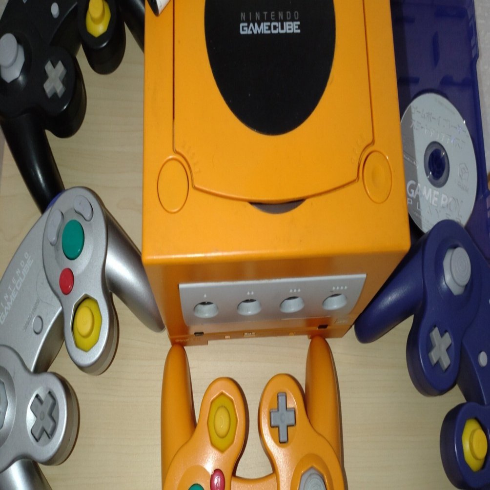 ニンテンドーゲームキューブ/任天堂/2001.9.14 発売｜ぺんぺ（ぺんぺ