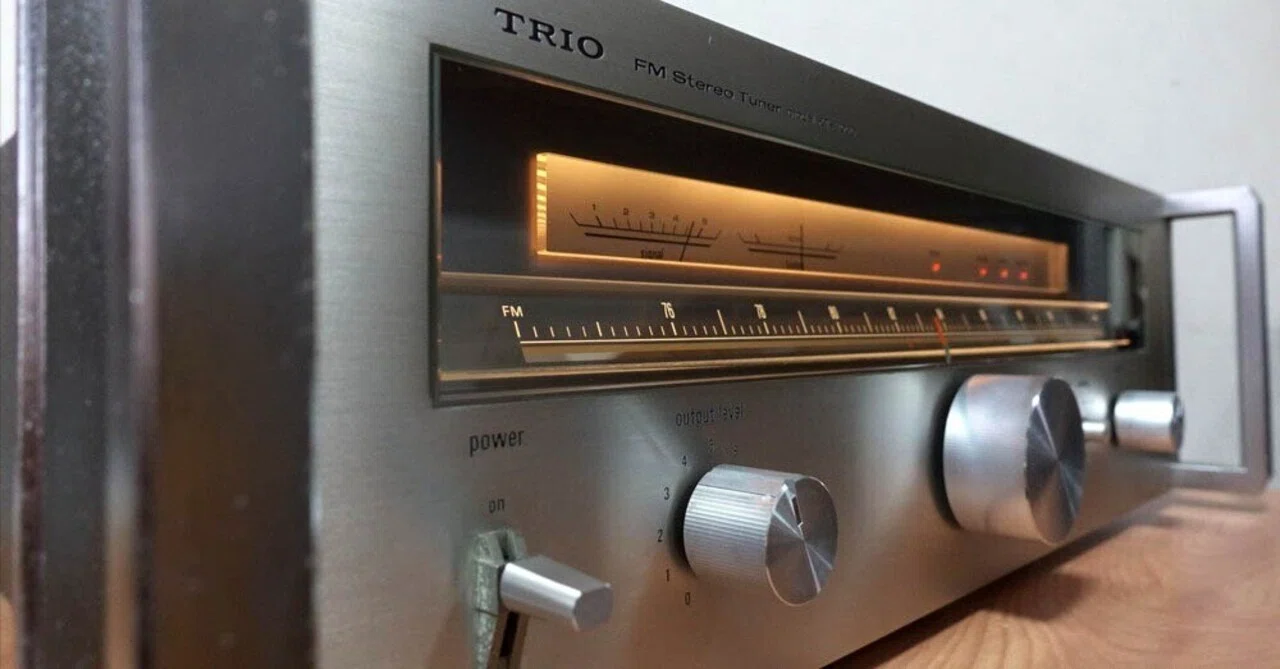 TRIO KT-8000ラジオチューナー TRIO KT-8000: BLUESS Laboratory